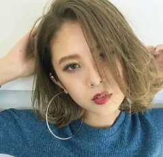 打蠟傷頭發(fā)嗎？打蠟對(duì)頭發(fā)的危害