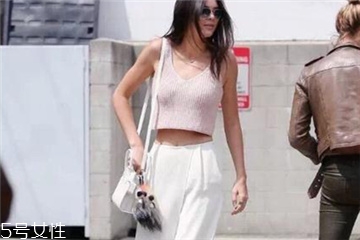 褲子褪色了怎么恢復(fù)？褲子掉色處理辦法