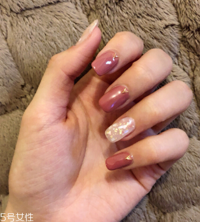 美甲跳色什么意思？美甲跳色有什么作用？