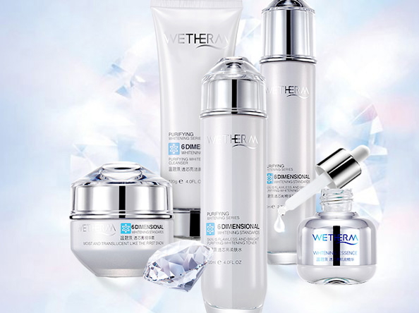 溫碧泉適合油性肌膚嗎？溫碧泉油不油