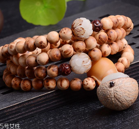 崖柏手串有什么好處？崖柏手串功效介紹