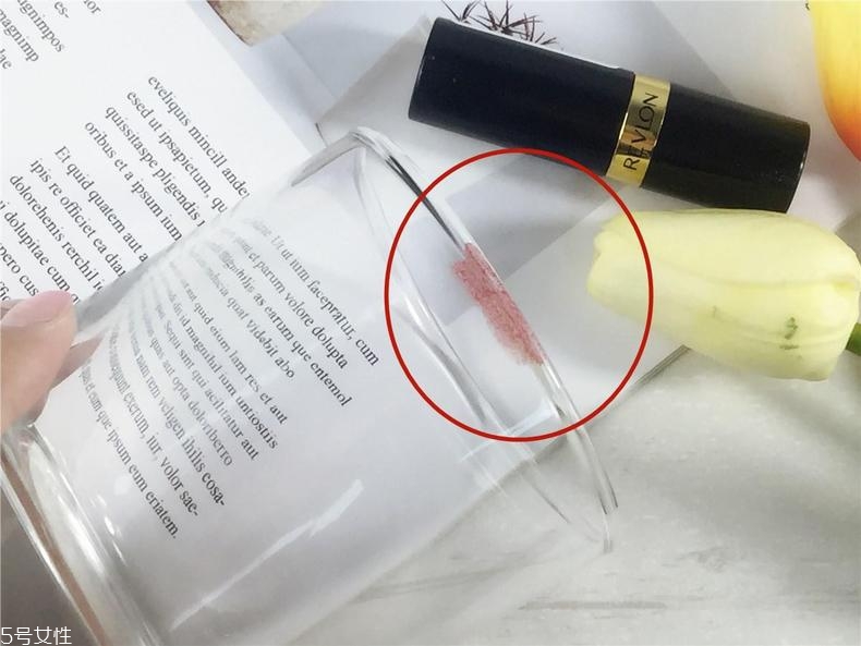 露華濃525是什么色？露華濃525適合黃皮嗎？