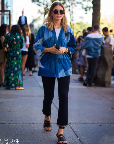 褲子屁股發(fā)亮怎么辦？褲子后面磨亮了怎么處理？