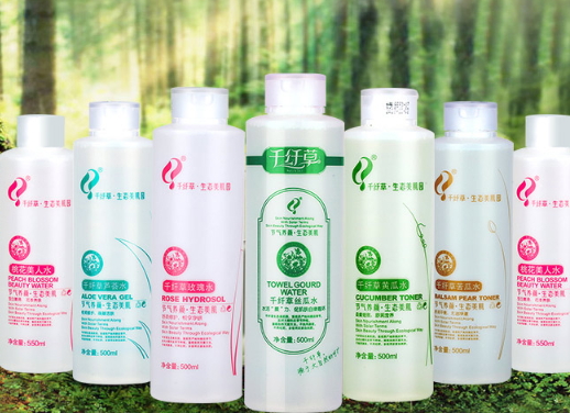 絲瓜水和玫瑰水哪個好？絲瓜水和玫瑰水可以一起用嗎