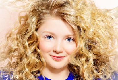 燙發(fā)后脫發(fā)怎么辦？燙發(fā)后脫發(fā)會恢復(fù)么？