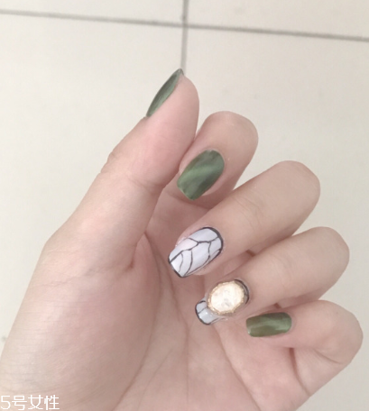 2022夏季最新美甲圖片 ins美甲讓你輕松降溫5度 2022夏季最新美甲圖片 ins美甲讓你輕松降溫5度