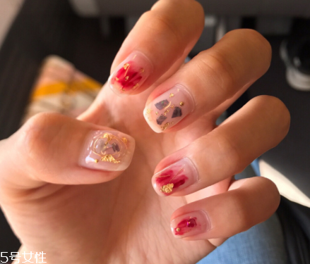 2022夏季最新美甲圖片 ins美甲讓你輕松降溫5度 2022夏季最新美甲圖片 ins美甲讓你輕松降溫5度