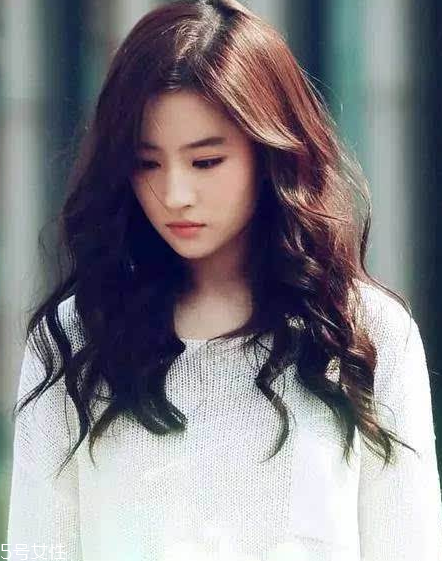 燙發(fā)能讓頭發(fā)變軟嗎？頭發(fā)變軟小絕招