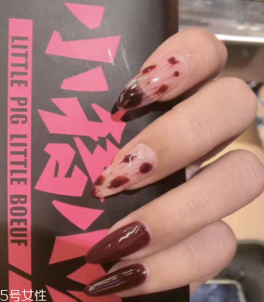 個性美甲圖片2018 讓人過目難忘的瀟灑酷帥美甲 個性美甲圖片2018 讓人過目難忘的瀟灑酷帥美甲