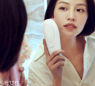 易科美納米點(diǎn)陣靠譜嗎？易科美點(diǎn)陣嫩膚美容儀有效嗎