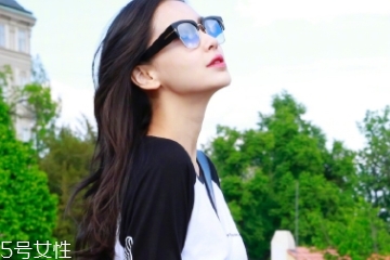 燙發(fā)顯老氣嗎？教你如何燙發(fā)不顯老