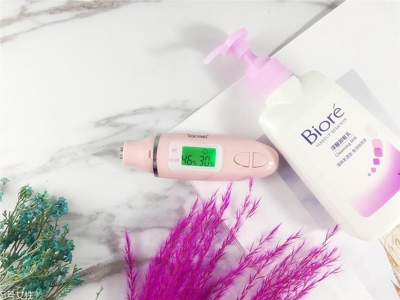 碧柔卸妝乳卸得干凈嗎？碧柔卸妝乳卸妝能力測試