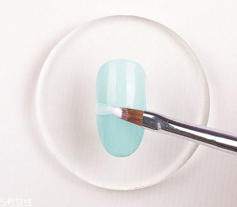 小雛菊美甲最簡單畫法 手殘黨也能一分鐘搞定 小雛菊美甲最簡單畫法 手殘黨也能一分鐘搞定