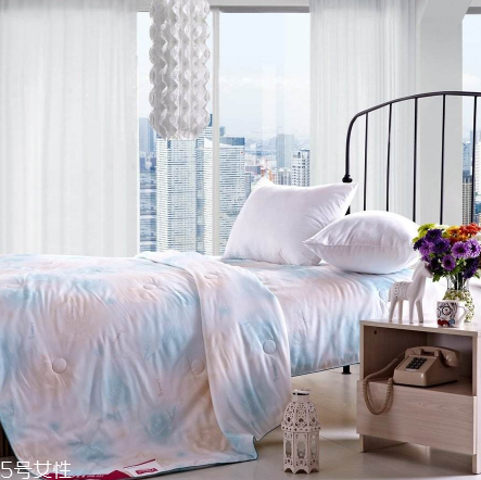 空調(diào)被多久洗一次？要看是什么季節(jié)