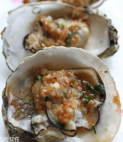 生蠔沒(méi)熟吃了會(huì)怎么樣？沒(méi)熟的生蠔吃了有什么后果