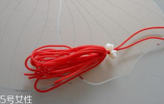 流蘇掛件怎么做？自制流蘇掛件讓家多點(diǎn)文藝風(fēng)