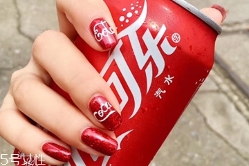 2018可樂美甲最新款式 今年夏天最流行的可樂美甲 2018可樂美甲最新款式 今年夏天最流行的可樂美甲