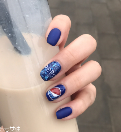 2018可樂美甲最新款式 今年夏天最流行的可樂美甲 2018可樂美甲最新款式 今年夏天最流行的可樂美甲