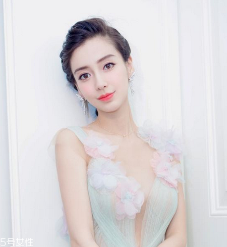 染發(fā)可以只染發(fā)尾嗎？染發(fā)怎么染發(fā)尾？