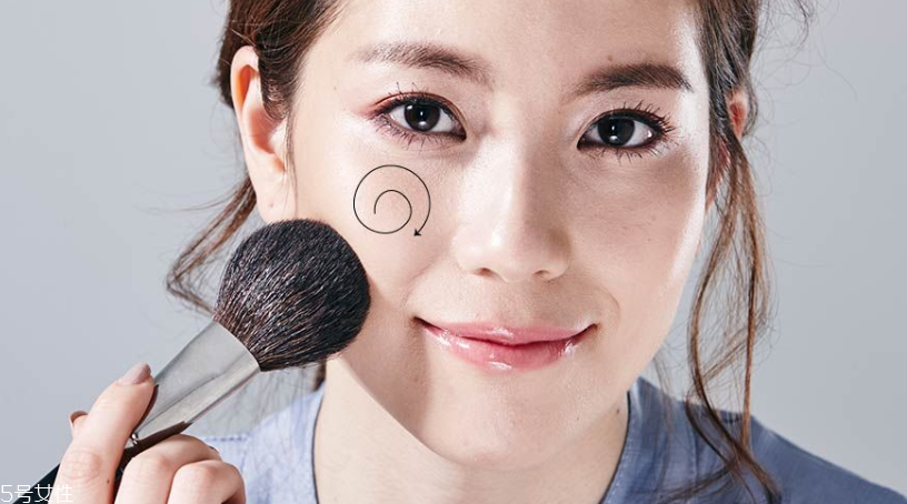 赤茶色適合什么膚色？赤茶色適合黃皮嗎？