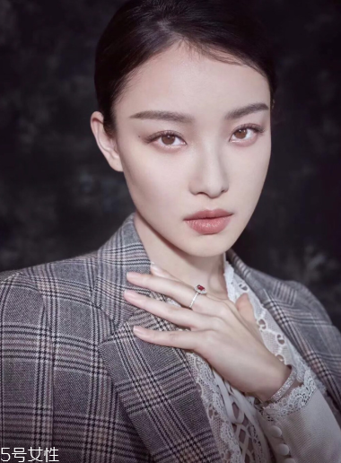 下眼影用什么顏色好看？下眼影適合什么色系？