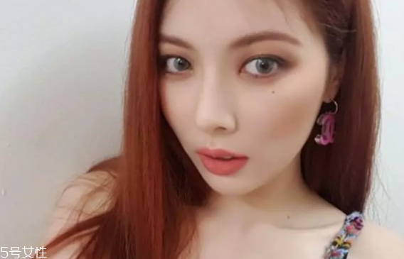 下眼影顯臟怎么辦？下眼影怎么畫不突兀？