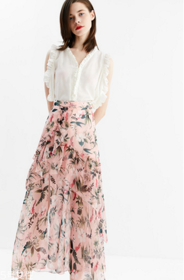 開叉裙適合什么人？詮釋美腿恰到好處