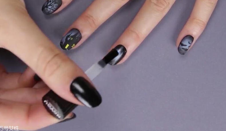 萬圣節(jié)女巫美甲教程 零基礎也可以畫很美 萬圣節(jié)女巫美甲教程 零基礎也可以畫很美