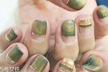 甲油膠起皺是什么原因 少量多次防起皺 甲油膠起皺是什么原因 少量多次防起皺