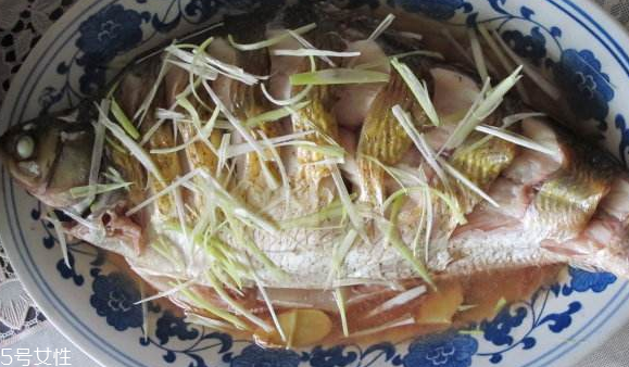 鳊魚的選購(gòu)技法 怎么挑選好的鳊魚 鳊魚的選購(gòu)技法 怎么挑選好的鳊魚