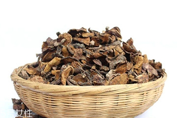 松蘑的營養(yǎng)價(jià)值究竟是什么 松蘑的營養(yǎng)價(jià)值究竟是什么