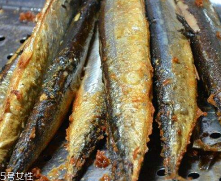 秋刀魚(yú)的食用禁忌 秋刀魚(yú)在食用中應(yīng)該注意什么 秋刀魚(yú)的食用禁忌 秋刀魚(yú)在食用中應(yīng)該注意什么