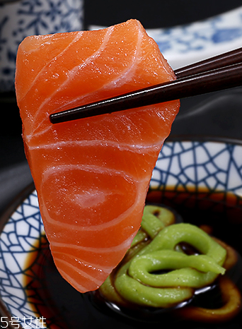 三文魚會(huì)有寄生蟲嗎 分為兩種情況 三文魚會(huì)有寄生蟲嗎 分為兩種情況