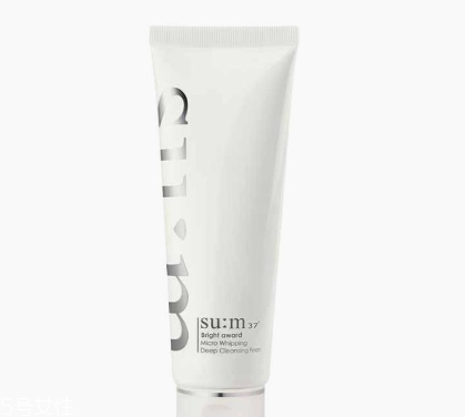 油皮長痘用什么洗面奶 油皮護臉指南快收好 油皮長痘用什么洗面奶 油皮護臉指南快收好