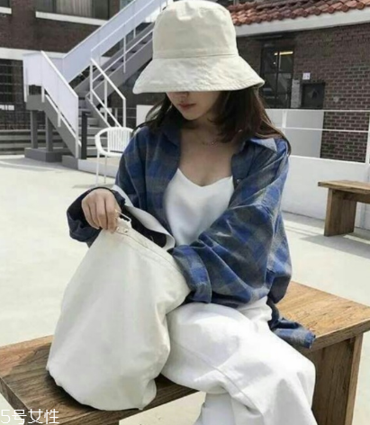 漁夫帽變形了怎么恢復(fù) 這樣做輕松恢復(fù)原形 漁夫帽變形了怎么恢復(fù) 這樣做輕松恢復(fù)原形