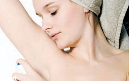 有狐臭的人自己聞得到嗎 這些做法會加重狐臭 有狐臭的人自己聞得到嗎 這些做法會加重狐臭