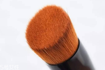 粉底刷怎么挑選 這2點(diǎn)要注意 粉底刷怎么挑選 這2點(diǎn)要注意