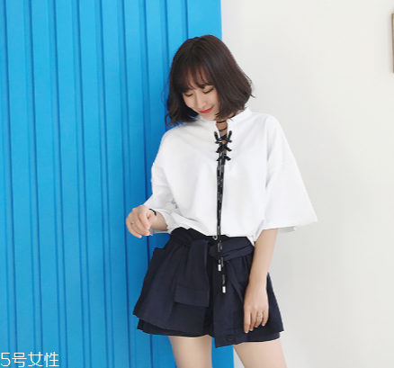 白色衣服怎么搭配 這個夏天的美被它承包了 白色衣服怎么搭配 這個夏天的美被它承包了