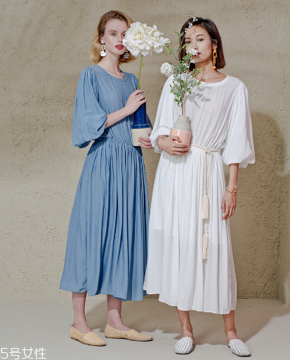 白色衣服怎么搭配 這個夏天的美被它承包了 白色衣服怎么搭配 這個夏天的美被它承包了