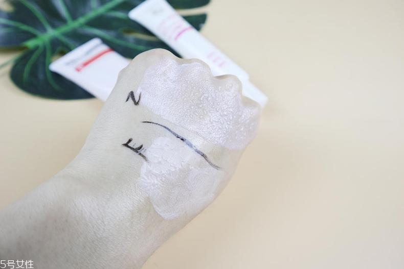 za隔離霜和資生堂fwb隔離霜哪個(gè)好 防水遮瑕選za za隔離霜和資生堂fwb隔離霜哪個(gè)好 防水遮瑕選za