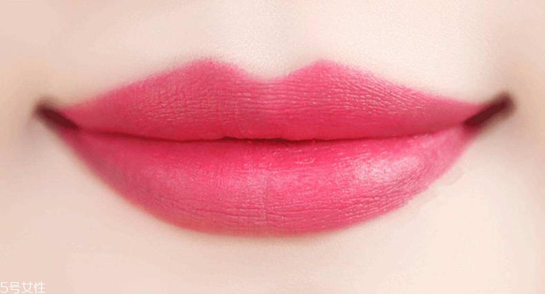 玫粉色口紅怎么涂好看 化妝師人手一只 玫粉色口紅怎么涂好看 化妝師人手一只