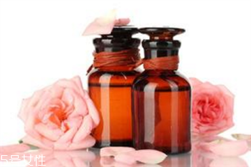 玫瑰精油能天天用嗎 玫瑰精油最佳使用頻率 玫瑰精油能天天用嗎 玫瑰精油最佳使用頻率