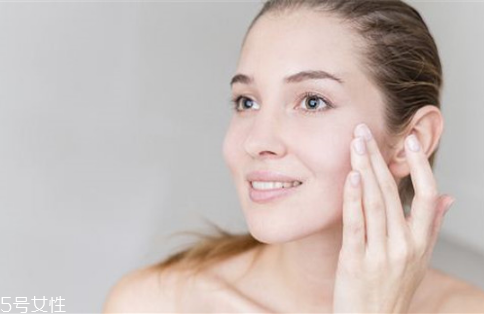 淡化妊娠紋用什么精油 這些精油可以去妊娠紋 淡化妊娠紋用什么精油 這些精油可以去妊娠紋