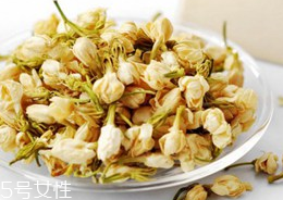 益母草和逍遙丸可以一起吃嗎 緩解月經(jīng)不調(diào) 益母草和逍遙丸可以一起吃嗎 緩解月經(jīng)不調(diào)