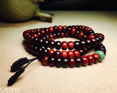 小葉紫檀手串多少錢 市場行情都這樣 小葉紫檀手串多少錢 市場行情都這樣