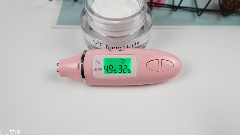 蒂佳婷和珂萊歐素顏霜比較 2款大熱選手全面對比 蒂佳婷和珂萊歐素顏霜比較 2款大熱選手全面對比