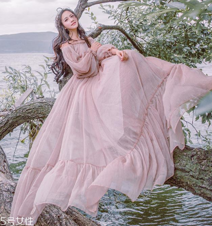 雪紡是滌綸嗎 帶你了解二者的區(qū)別 雪紡是滌綸嗎 帶你了解二者的區(qū)別