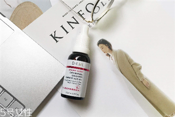 水楊酸和杏仁酸的區(qū)別 刷酸需謹(jǐn)慎 水楊酸和杏仁酸的區(qū)別 刷酸需謹(jǐn)慎