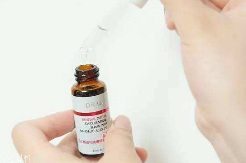 水楊酸和杏仁酸的區(qū)別 刷酸需謹(jǐn)慎 水楊酸和杏仁酸的區(qū)別 刷酸需謹(jǐn)慎