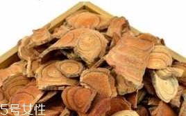 雞血藤和當歸能一起吃嗎 同吃調(diào)整月經(jīng)不調(diào) 雞血藤和當歸能一起吃嗎 同吃調(diào)整月經(jīng)不調(diào)